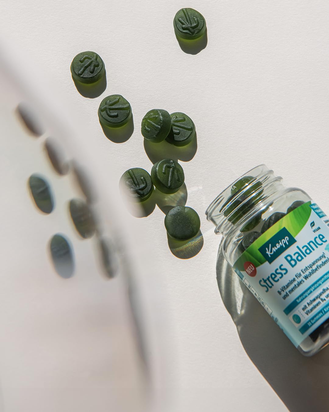 kneipp-stress-balance-gummies-ashwagandha-mit-vitamin-b6-b12-kirsch-geschmack-ve image 5