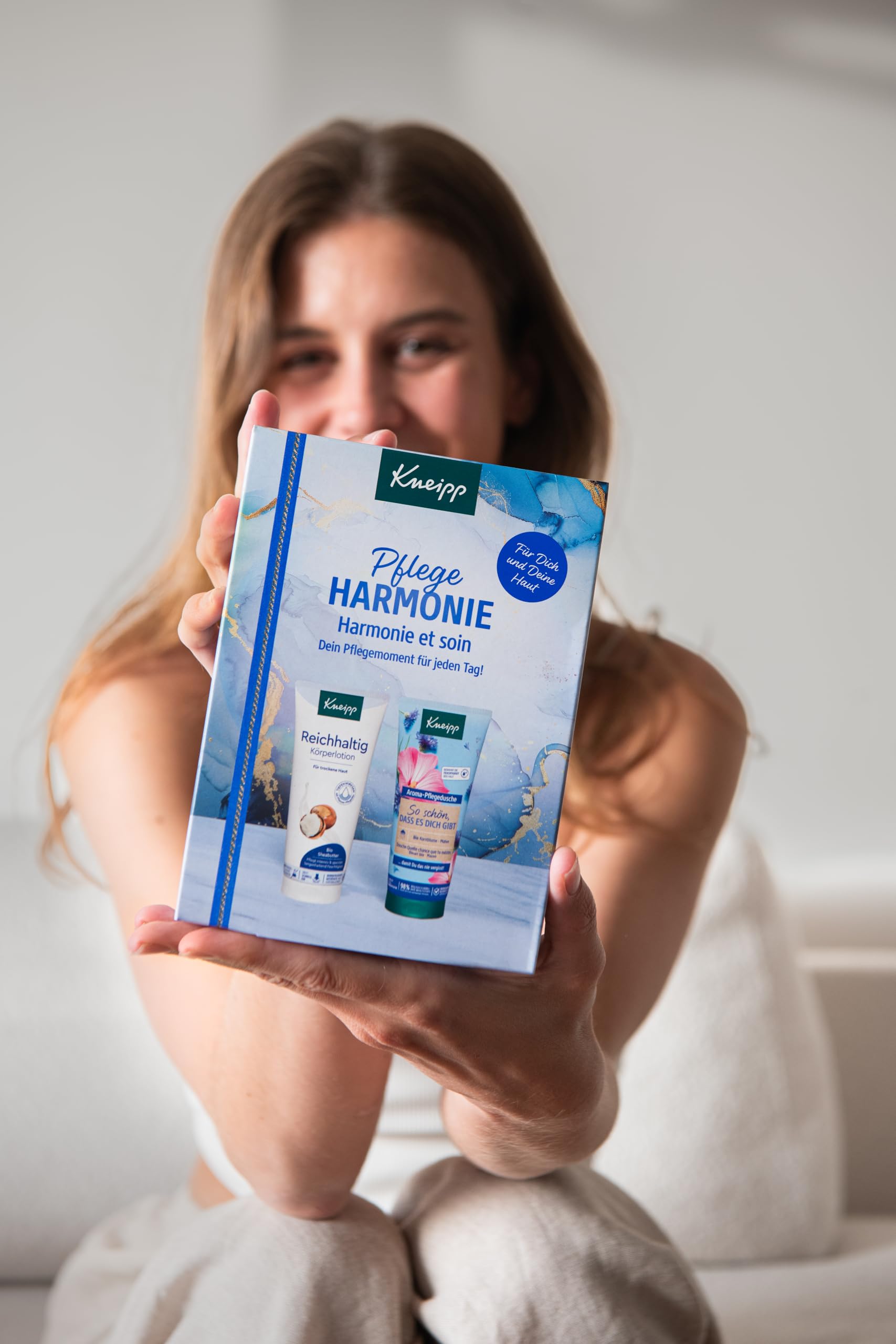 kneipp-geschenkset-pflegeharmonie-2-x-200-ml-aroma-pflegedusche-reichhaltige-k-r image 4
