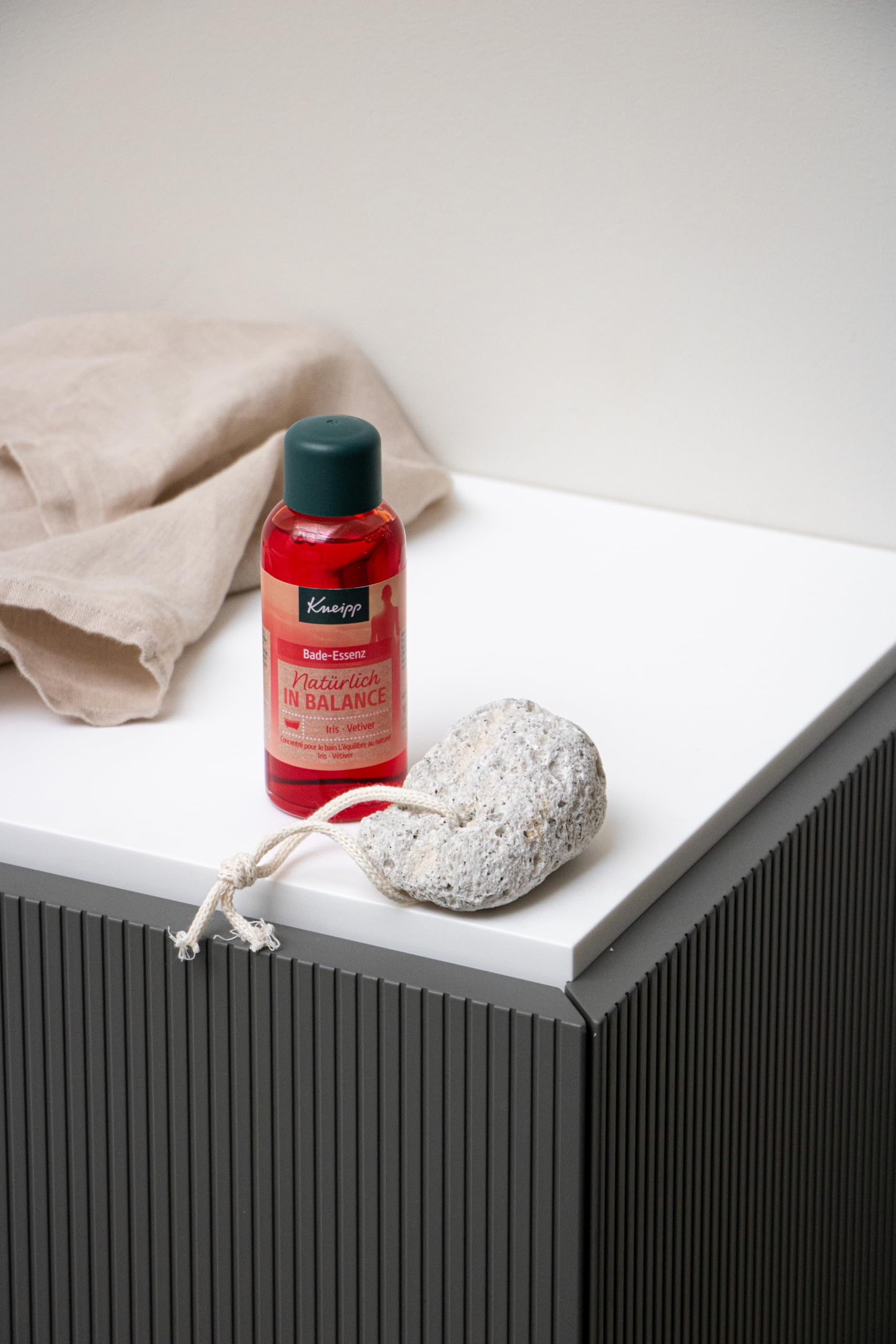 kneipp-bade-essenz-nat-rlich-in-balance-mit-bio-rhodiola-rosea-100-ml-bade-l image 8