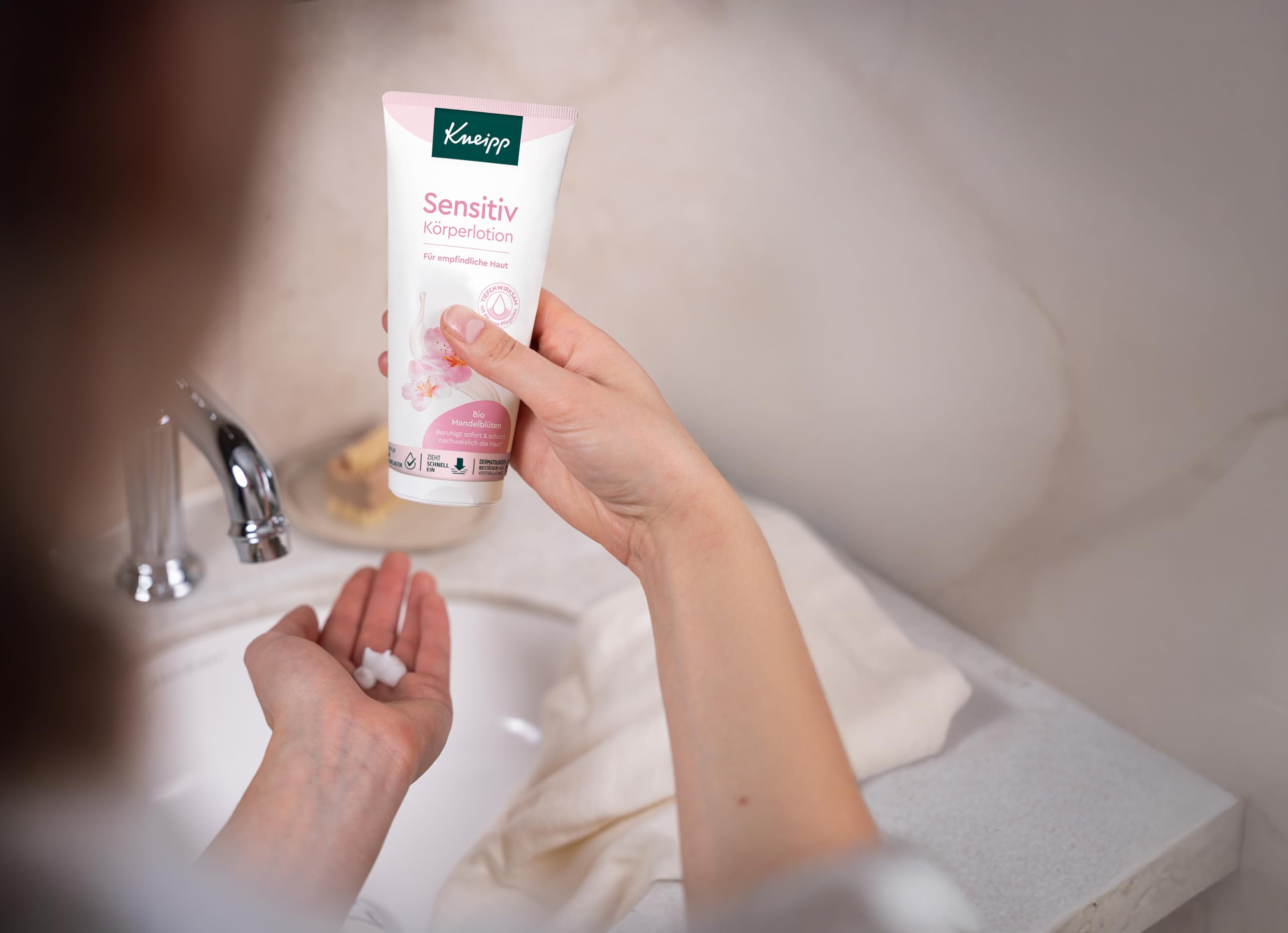 kneipp-sensitiv-k-rperlotion-200-ml-bodylotion-mit-bio-mandelbl-tenextrakt-f-r-e image 5