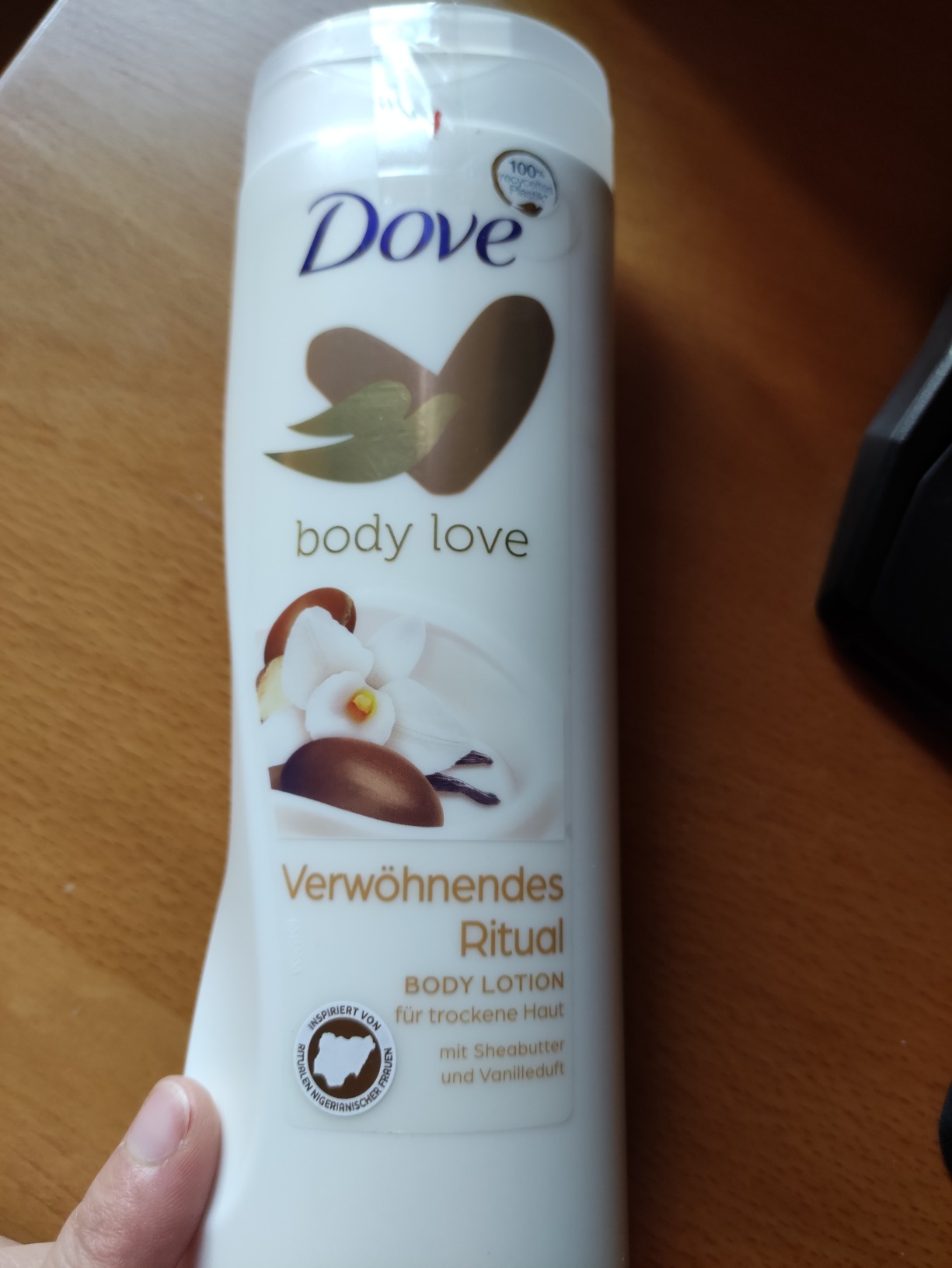 Riesige Flasche, riesige Freude