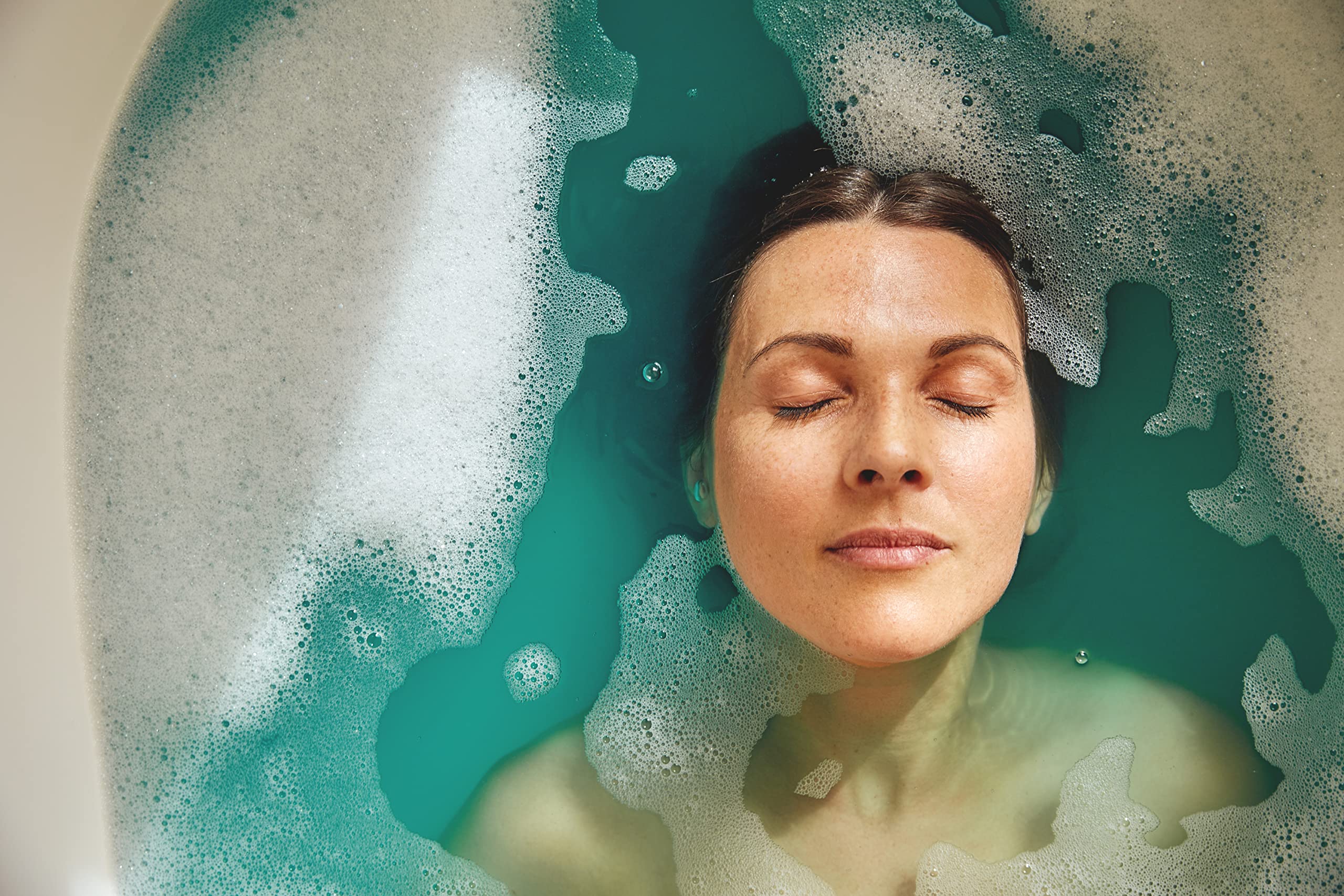 kneipp-aroma-pflegeschaumbad-goodbye-stress-2-x-400-ml-doppelpack-schaumbad-mit- image 3